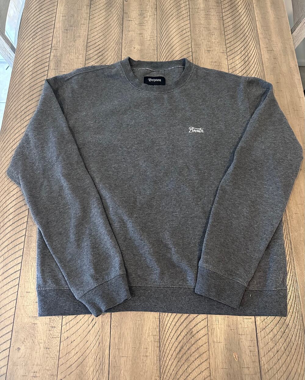 Brixton Mens Gray Crewneck Sweatshirt Size Medium Long Sleeve Pullover Fleece
